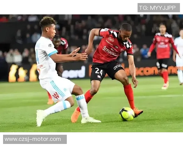 图尔与阿雅克的精彩对决揭示了法乙联赛的激烈竞争与球队实力的较量