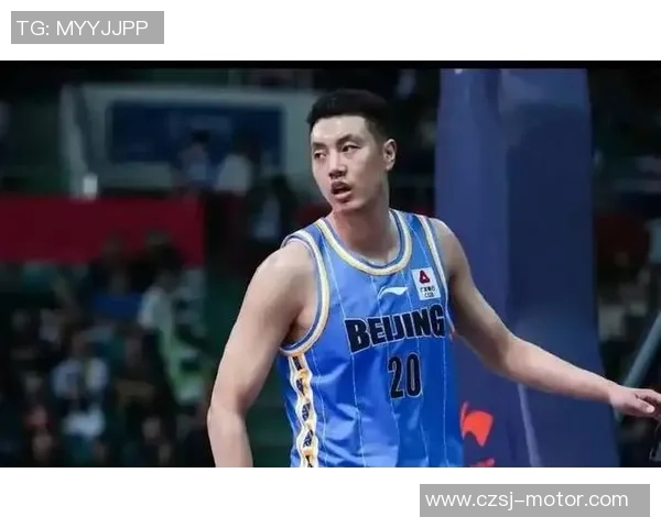 翟晓川：从篮球新星到职业生涯的辉煌历程与未来展望