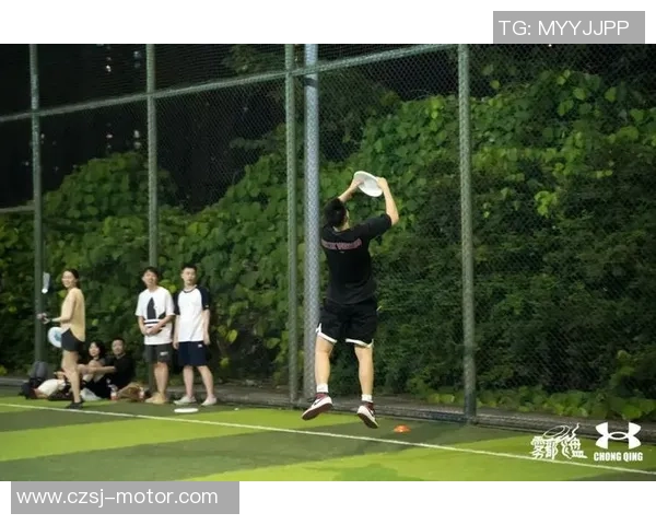 成都飞盘队与武汉飞盘队赛后复盘分析灵活性对决的关键因素与战术调整 成都飞盘队与武汉飞盘队赛后复盘分析灵活性对决的关键因素与战术调整