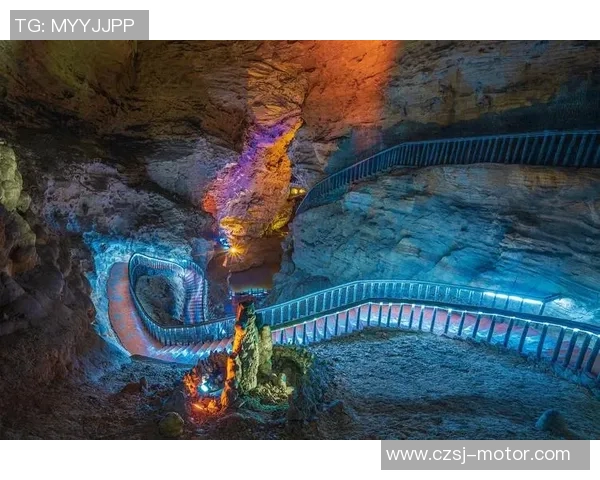 清水鼓动与鸟气砂岩的奇妙碰撞探秘自然之美与地质奇观 清水鼓动与鸟气砂岩的奇妙碰撞探秘自然之美与地质奇观